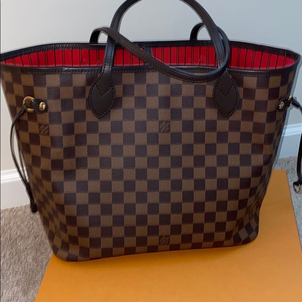 Louis Vuitton Neverfull MM